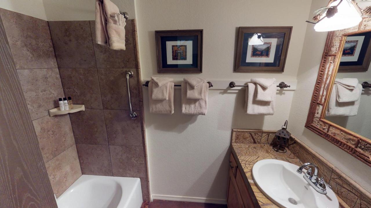 Claim Jumper 8 Townhouse With High Speed Wifi Apartment เรดริเวอร์ ภายนอก รูปภาพ