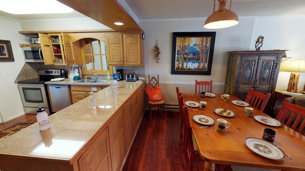 Claim Jumper 8 Townhouse With High Speed Wifi Apartment เรดริเวอร์ ภายนอก รูปภาพ