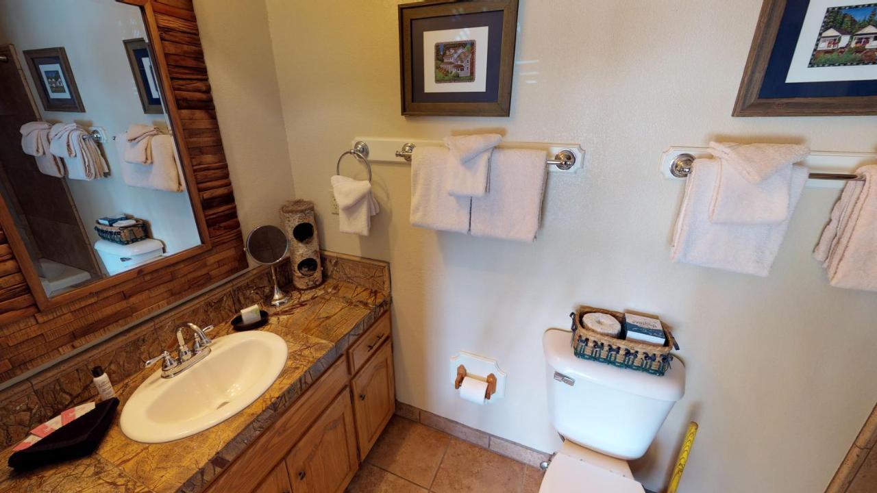 Claim Jumper 8 Townhouse With High Speed Wifi Apartment เรดริเวอร์ ภายนอก รูปภาพ